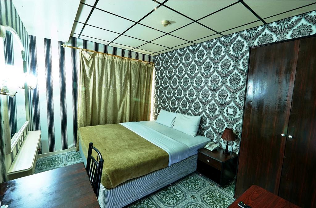 דובאי West Hotel מראה חיצוני תמונה