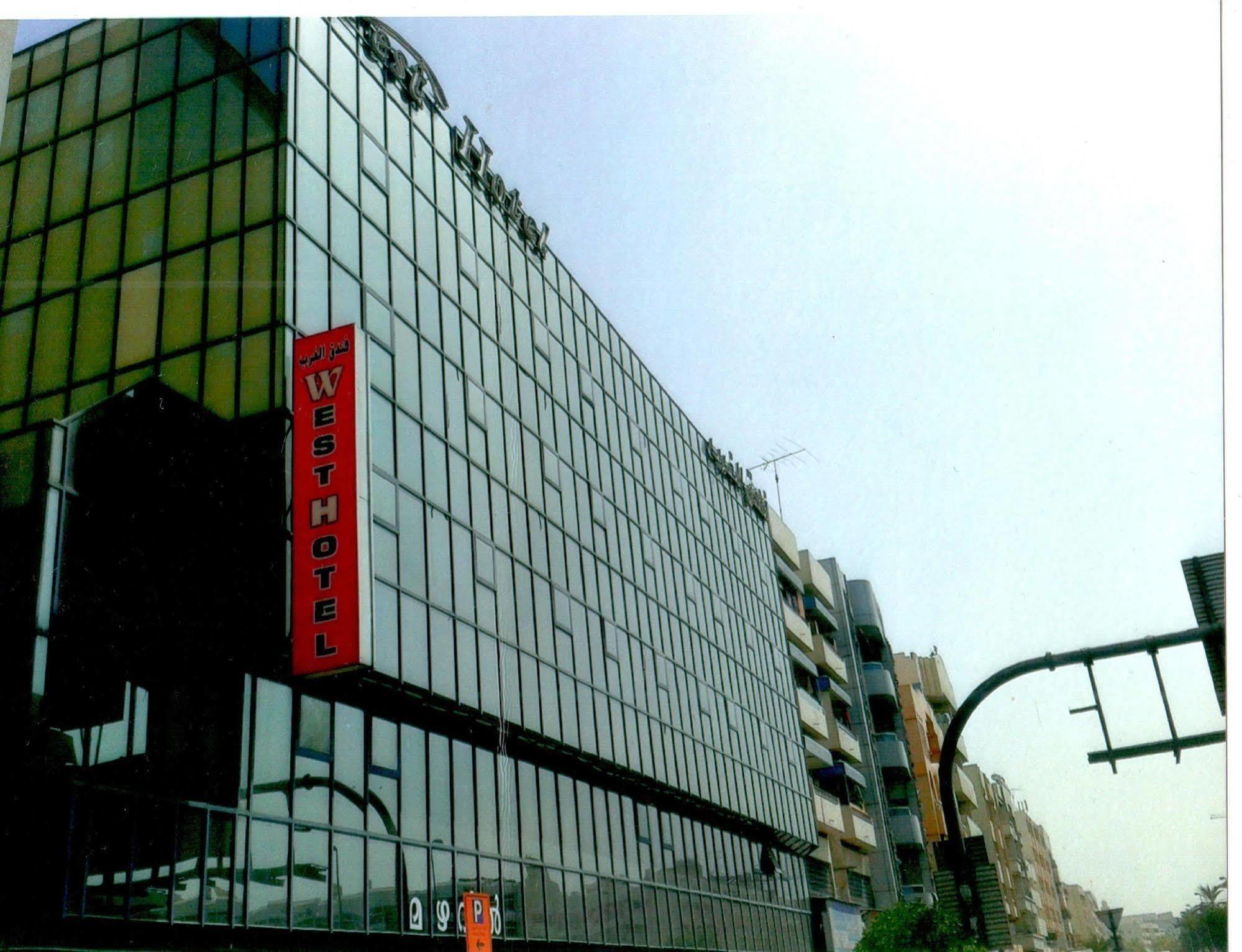 דובאי West Hotel מראה חיצוני תמונה
