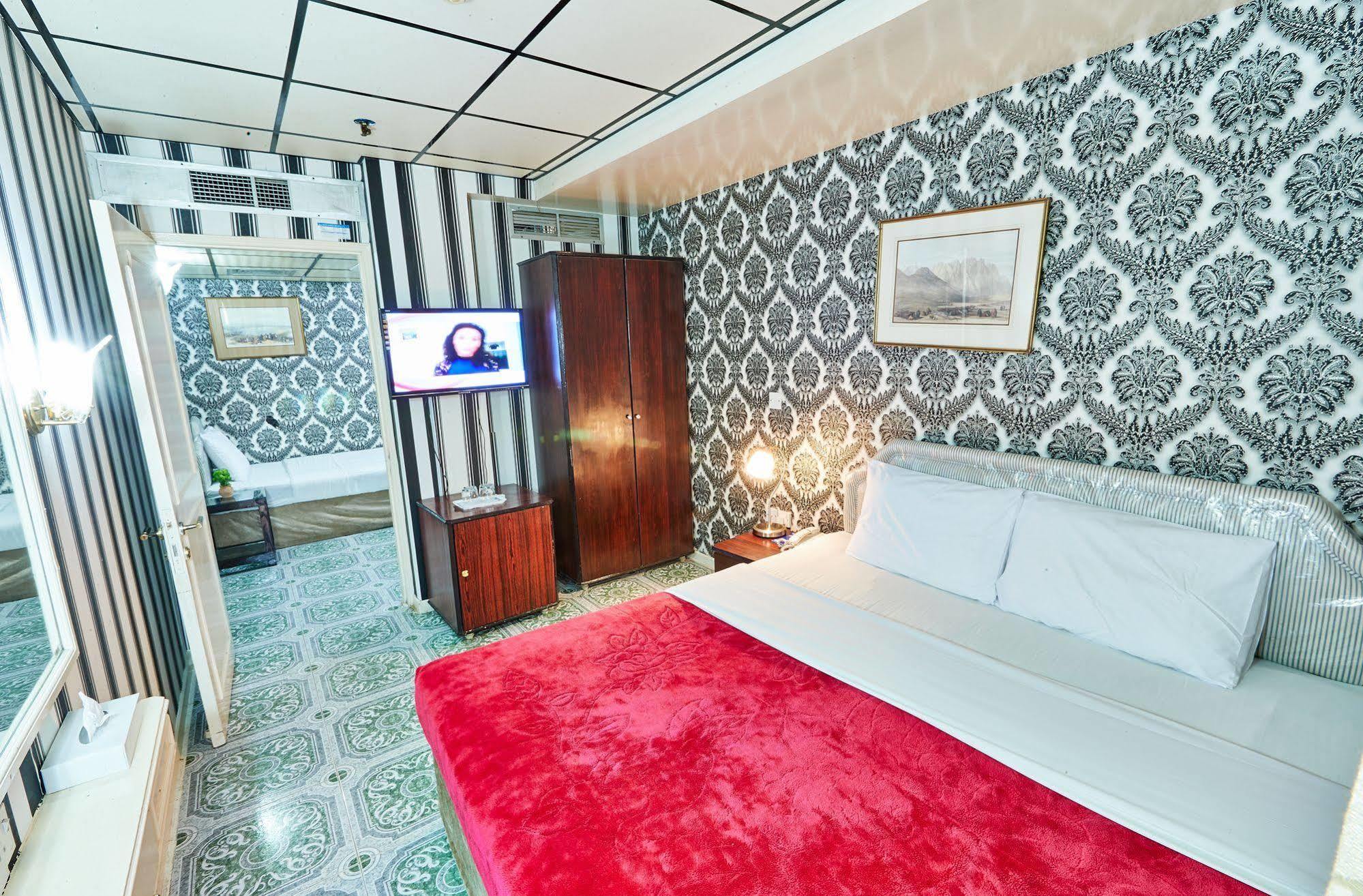 דובאי West Hotel מראה חיצוני תמונה
